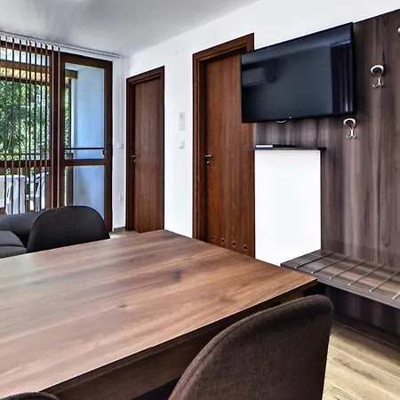 Complex Fichoza Warna